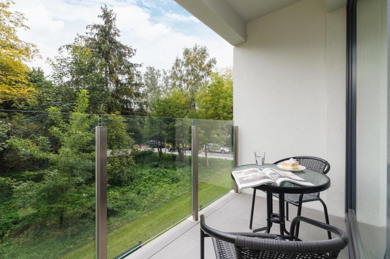 W Parku Lotnikow Apartments Tauron Arena By Noclegi Renters Krasków Eksteriør bilde